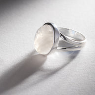 Ananda Rainbow Moonstone Ring