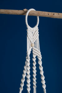 Crochet plant hanger in twist