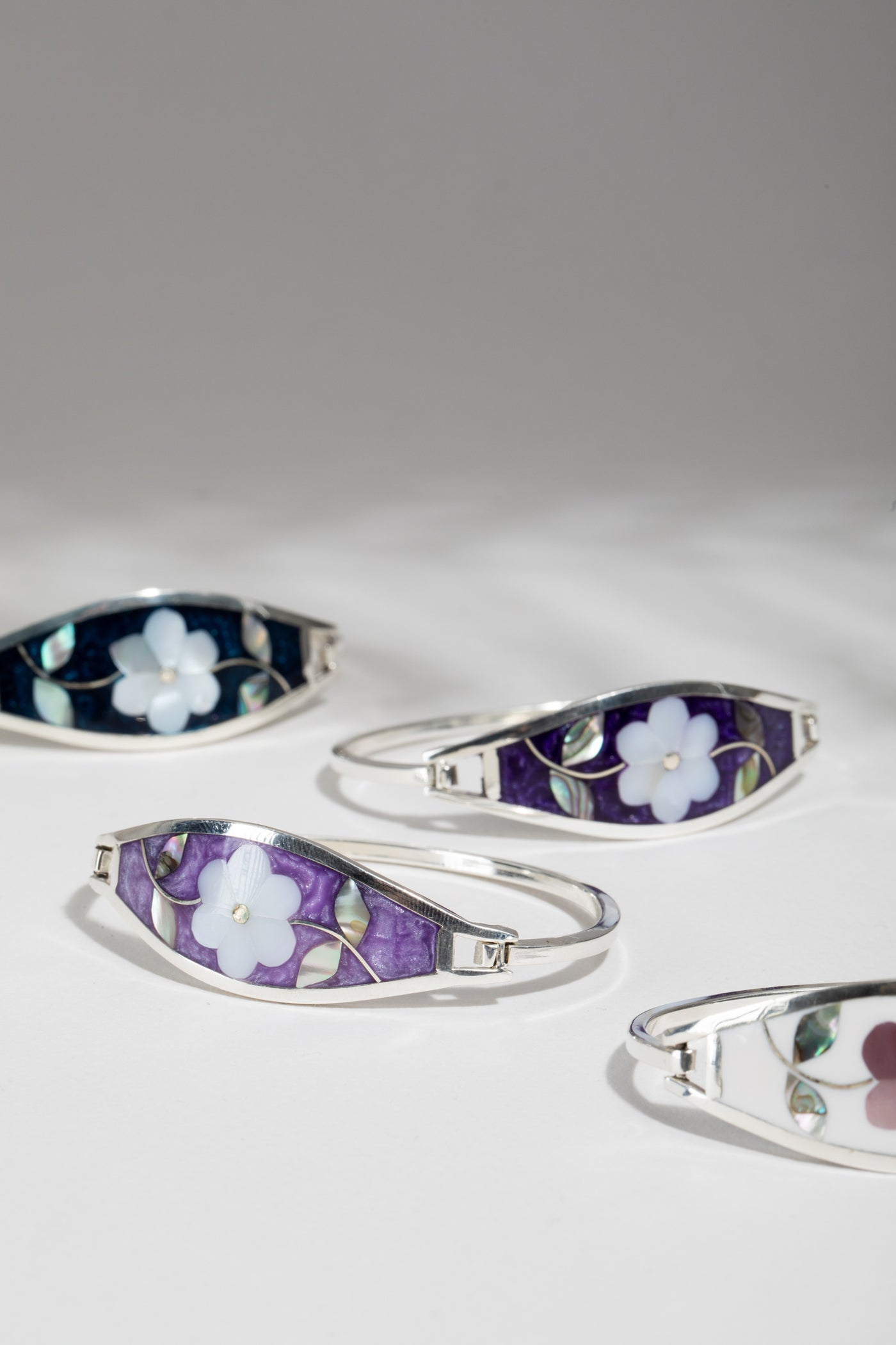 Floral Inlay Alpaca Bracelet