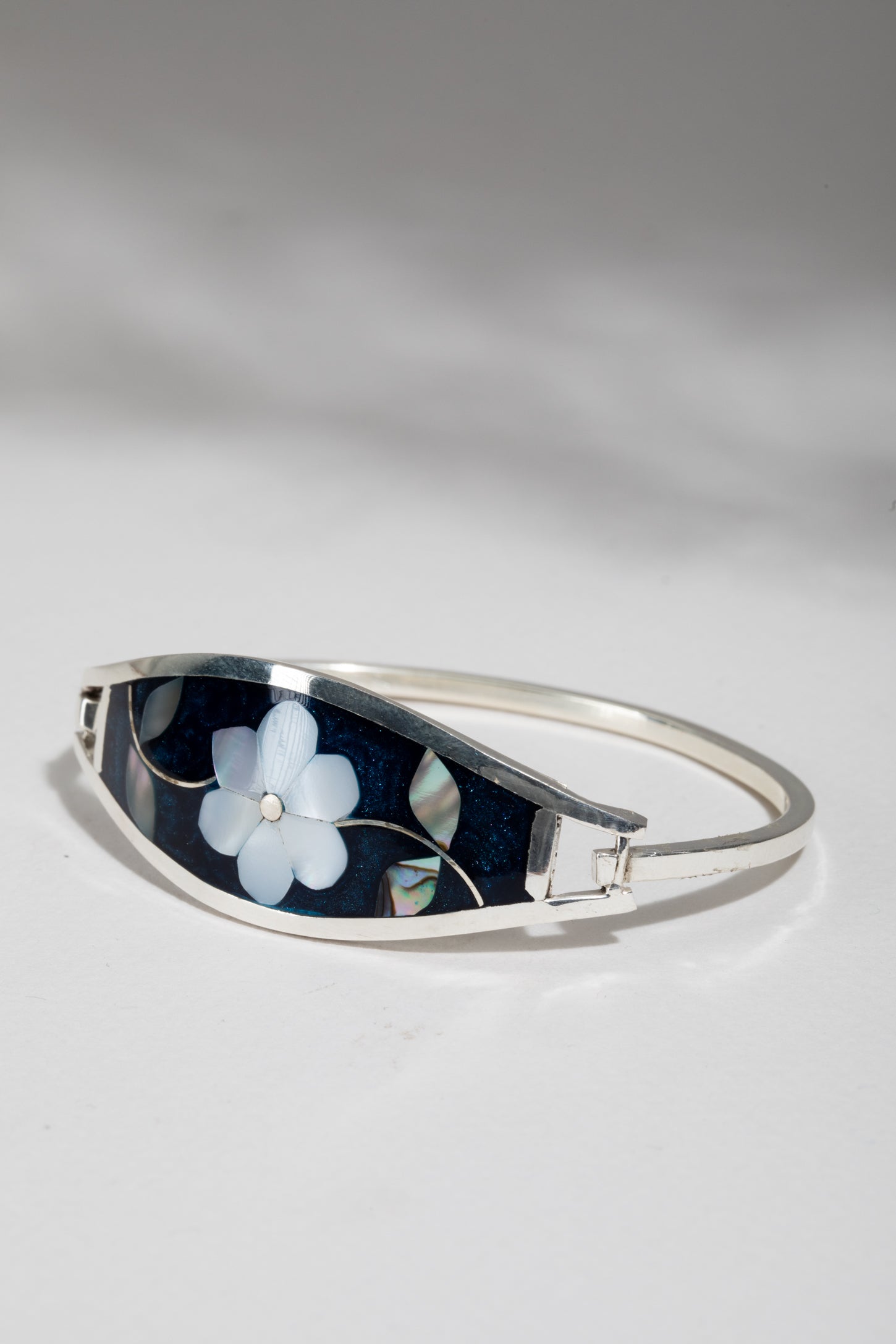 Floral Inlay Alpaca Bracelet